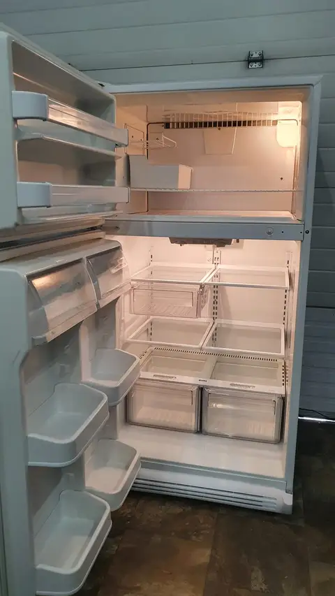 Frigidaire Apartment Fridge